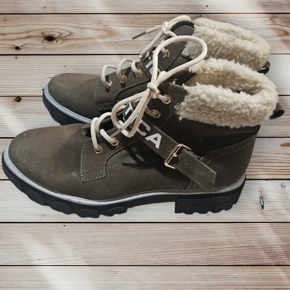 NAUTICA SIZE 8 BOOTS - Picture 2 of 3